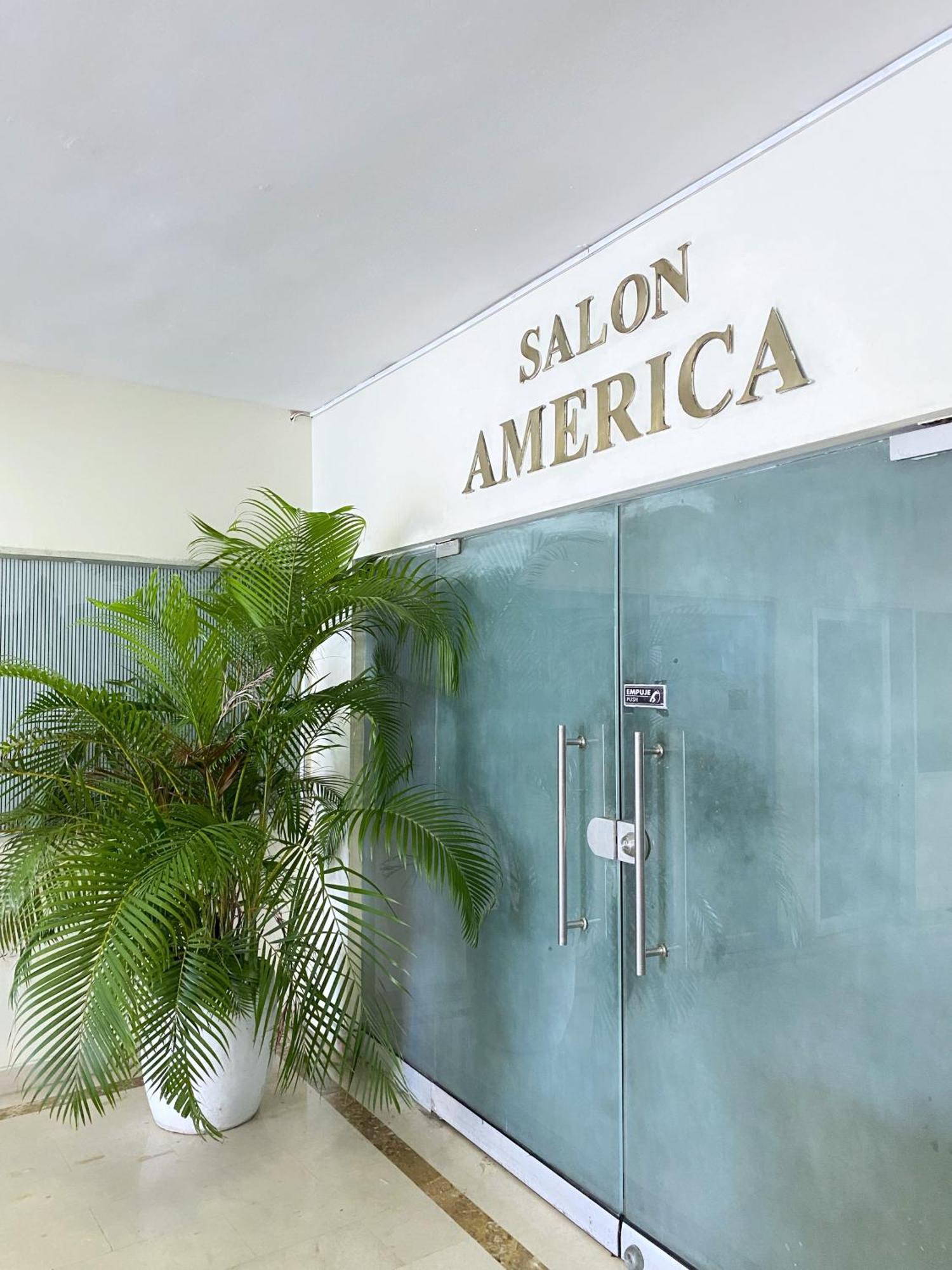Hotel Continental Plaza Barranquilla バランキージャ エクステリア 写真