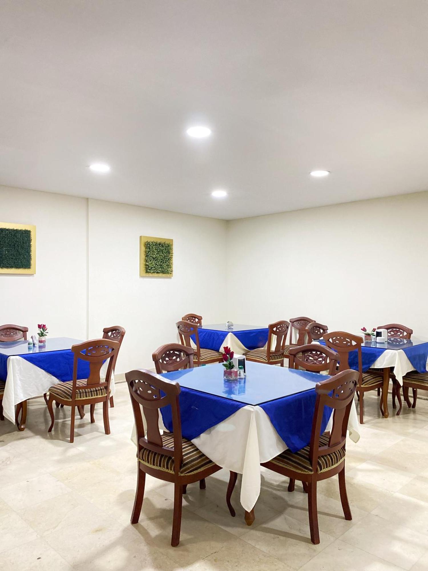 Hotel Continental Plaza Barranquilla バランキージャ エクステリア 写真