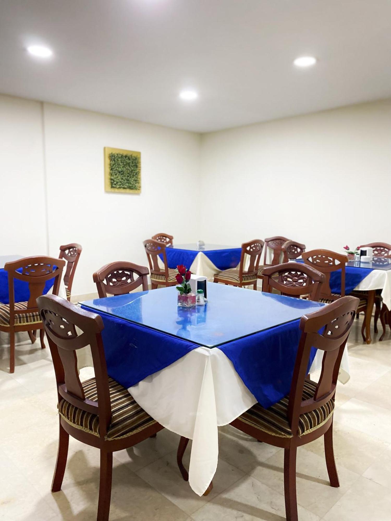 Hotel Continental Plaza Barranquilla バランキージャ エクステリア 写真