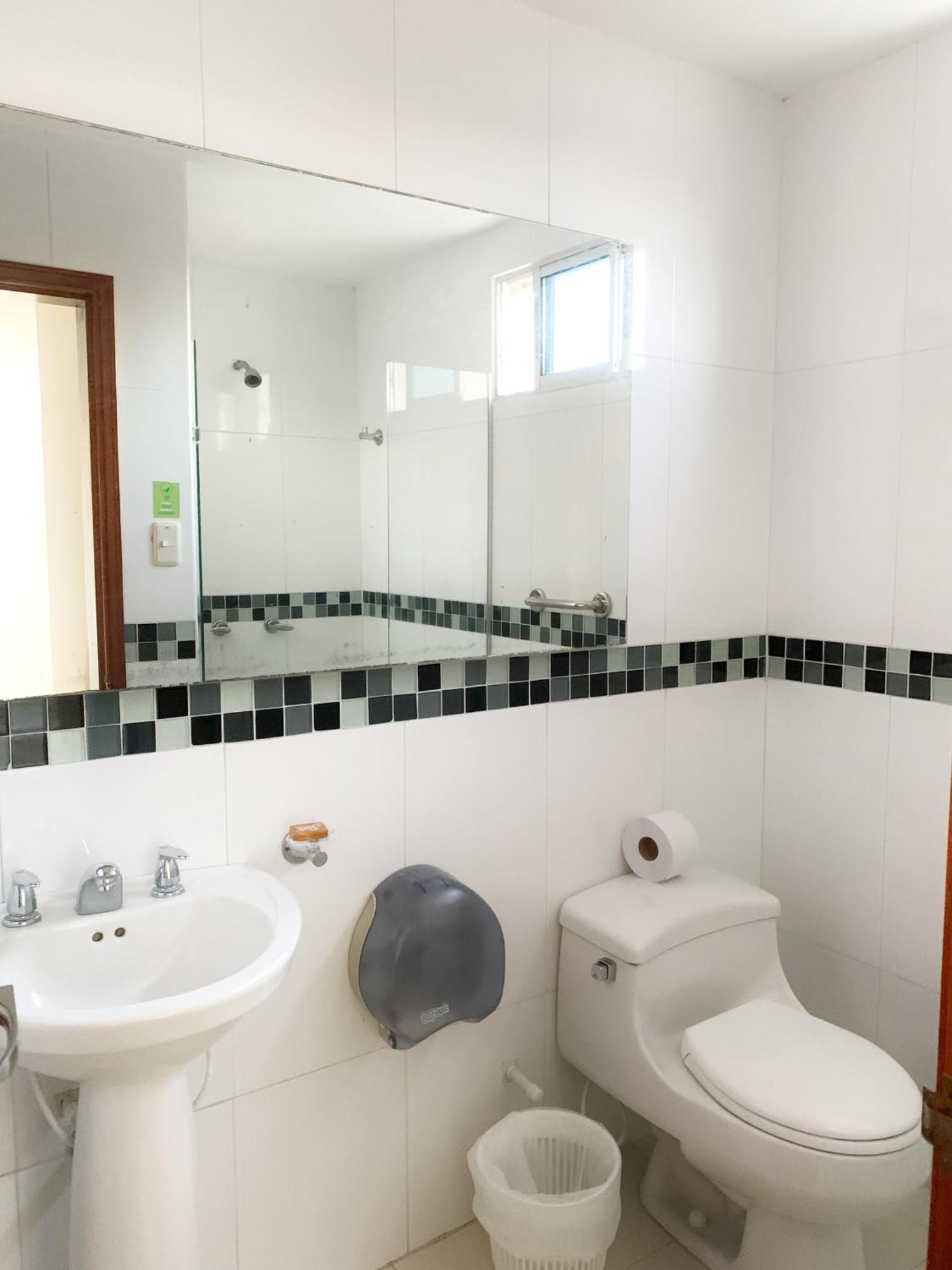 Hotel Continental Plaza Barranquilla バランキージャ エクステリア 写真