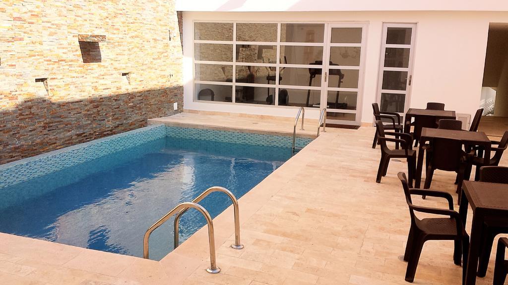 Hotel Continental Plaza Barranquilla バランキージャ エクステリア 写真